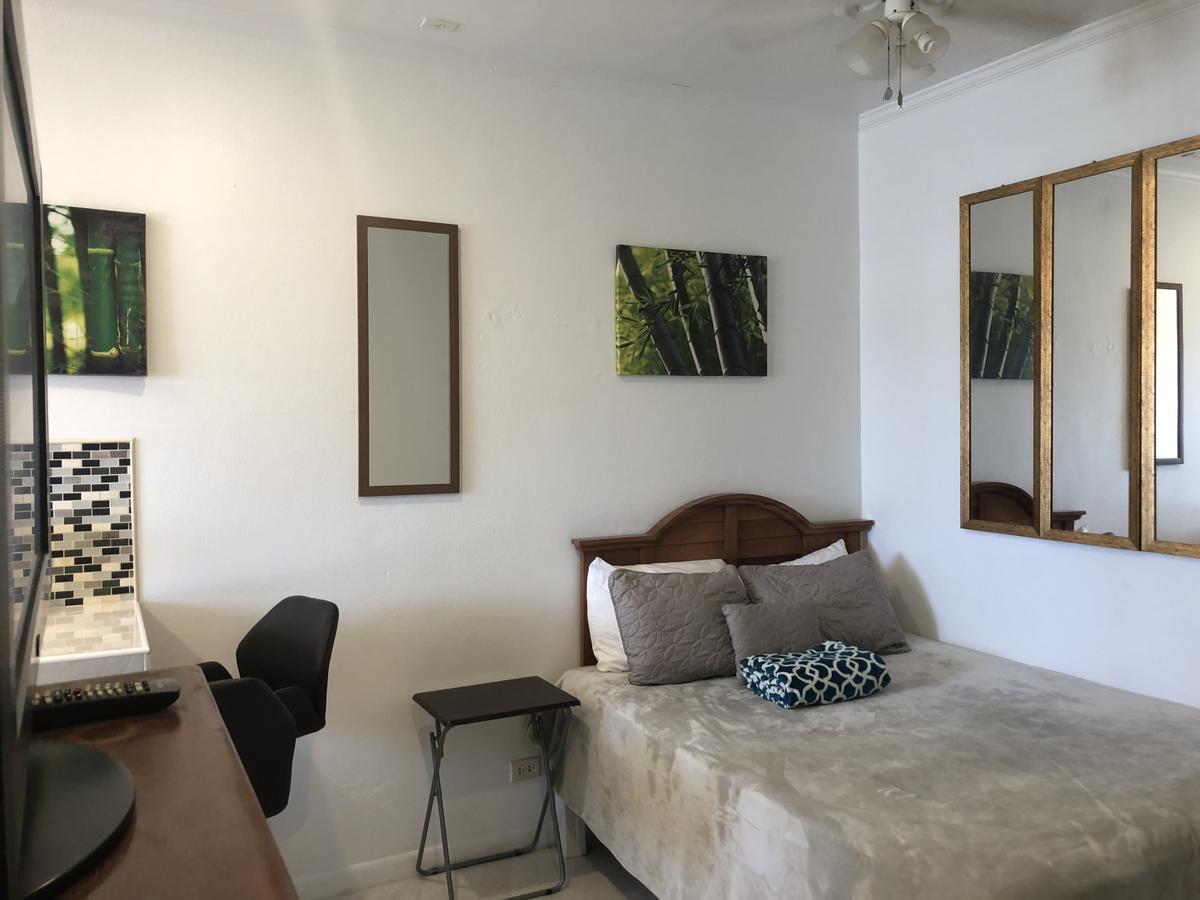 The Oasis Retreat Apartment Nassau Exterior photo